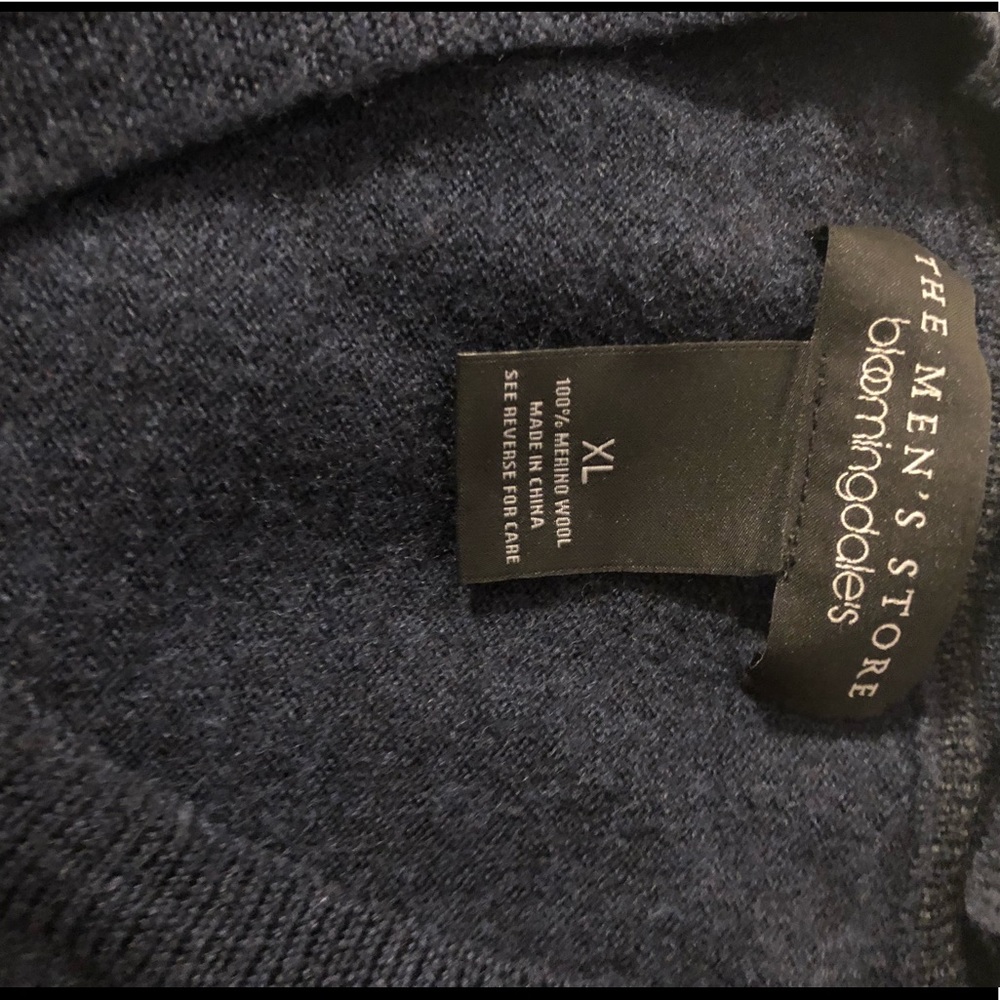 Men’s Bloomingdales wool sweater